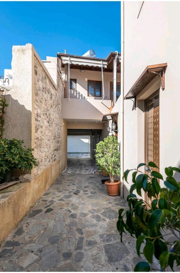 Unique Home Kos Town Exterior photo